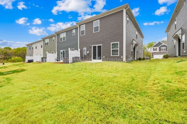Building Photo - 7145 Bentz St