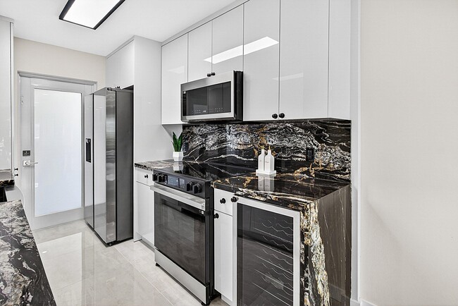 Building Photo - 3351 Spanish Trail