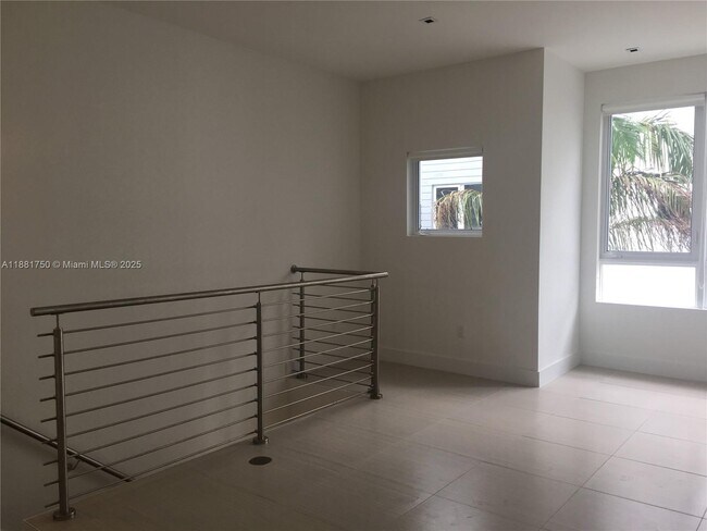 Building Photo - 9117 NW 33rd St