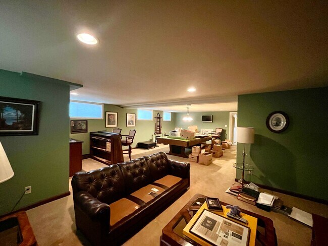 Building Photo - Gorgeous 4 bed 5 bath Luxury rental in Cherry Hills Village!