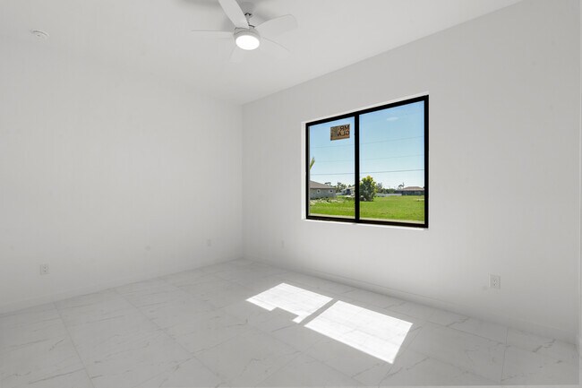Building Photo - 3927 NW 40th Terrace