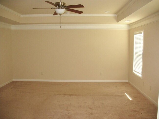 Building Photo - 6450 Pine Bluff Dr