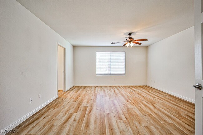 Building Photo - 6745 Philharmonic Ave