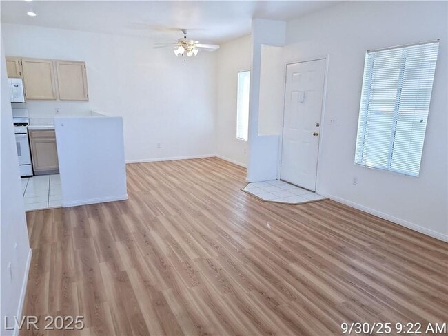 Building Photo - Cozy First-Floor End Unit with Fireplace &...