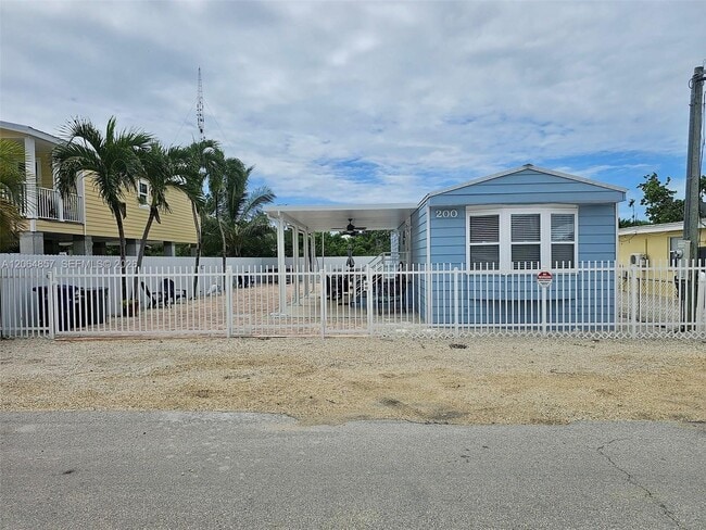 Building Photo - 200 Buttonwood Ave