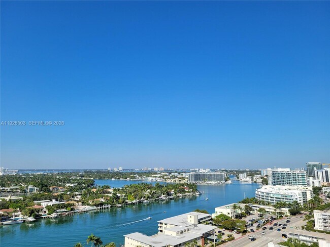 Building Photo - 6422 Collins Ave