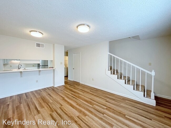 Building Photo - 1 br, 1.5 bath House - 5110 Butter Creek L...