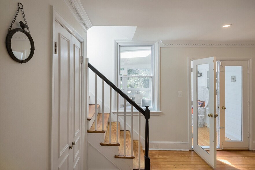 Building Photo - 1680 34th St NW