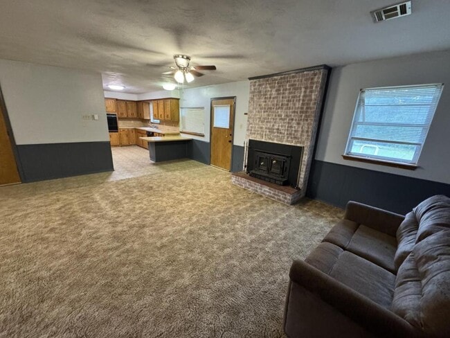 Building Photo - 5124 Dogwood Rd