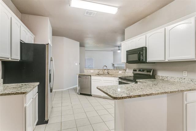 Building Photo - 9705 Hedge Bell Dr