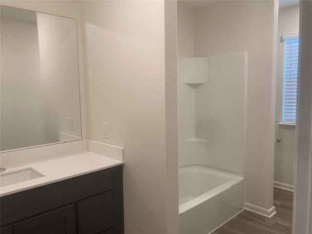 Building Photo - 2039 Belmont Dr