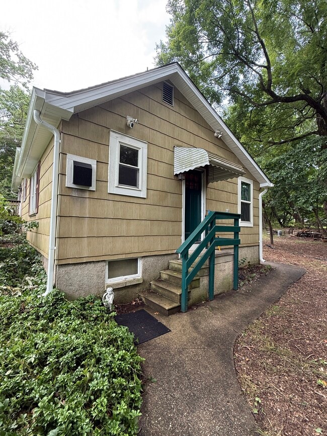 Building Photo - 6650 Montgomery Rd