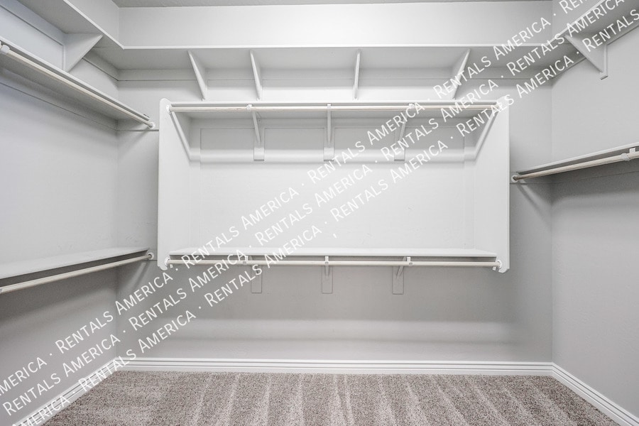 Building Photo - 8544 W Midway Ave