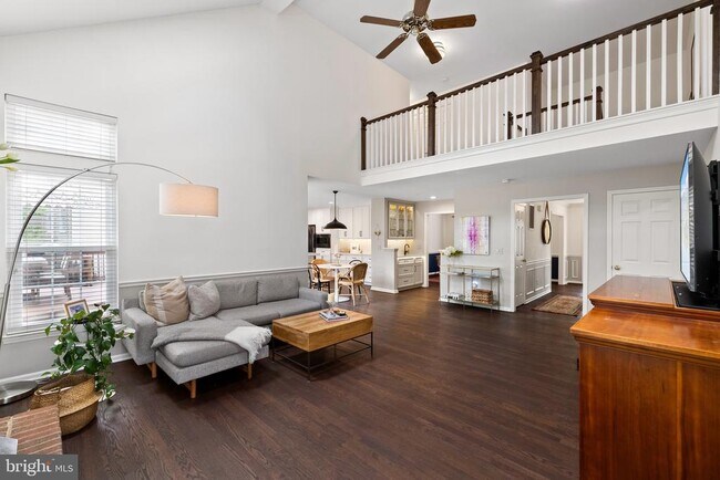 Building Photo - 46568 Hampshire Station Dr