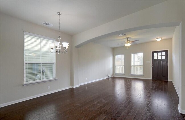 Building Photo - 8528 White Ibis Dr