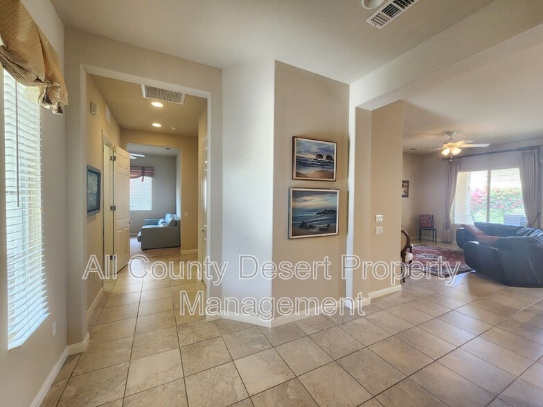 Building Photo - 81566 Avenida Sombra