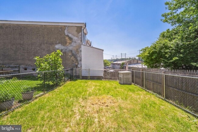 Building Photo - 126 Ripka St