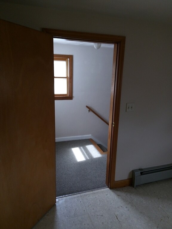 Building Photo - 121 King Philip Rd