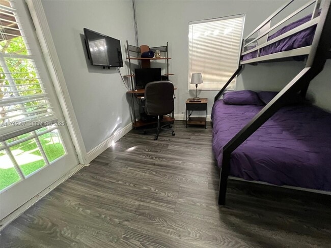 Building Photo - 1337 NW 26th St