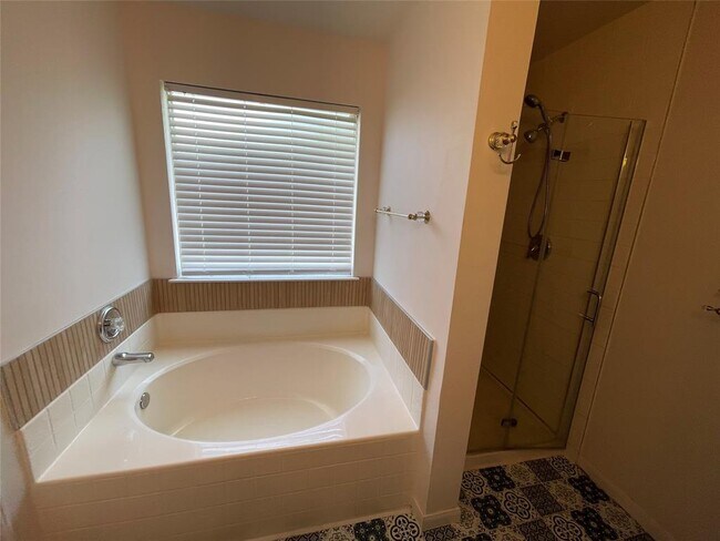 Building Photo - 3217 Maryfield Ln