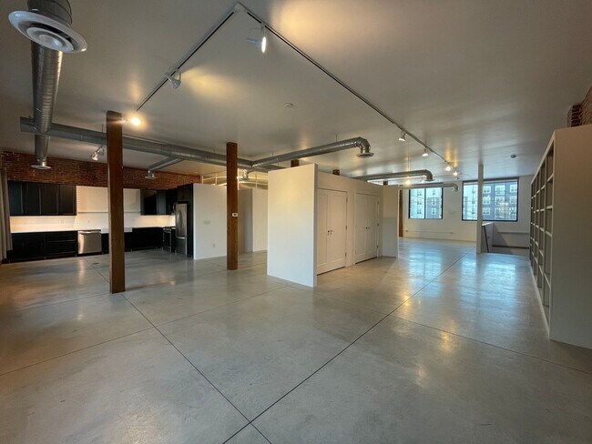 Building Photo - 54 Old Granite St