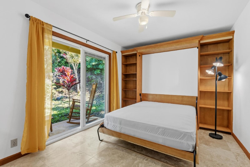 Building Photo - 82-5909-5909 Coffee Royal Pl