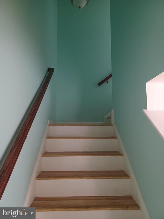 Building Photo - 60 Natural Way