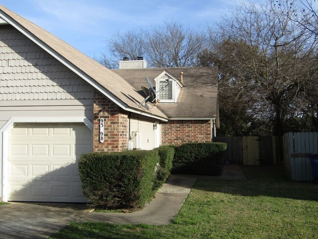 Building Photo - 9309 Kempler Dr