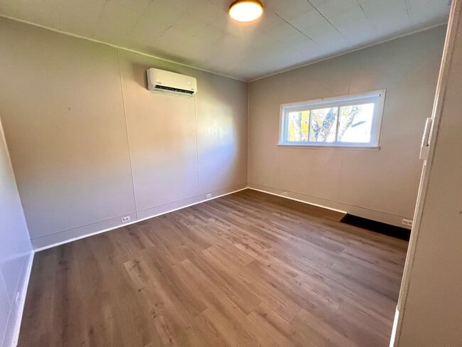 Building Photo - 1320 Irwin St