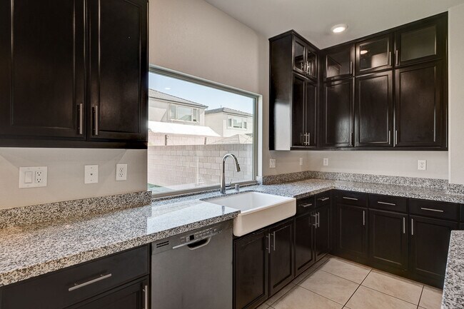 Building Photo - 6626 Tangled Vines Ave