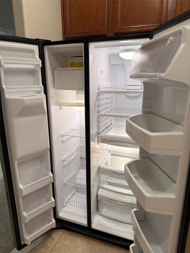 Building Photo - 13600 Breton Ridge St