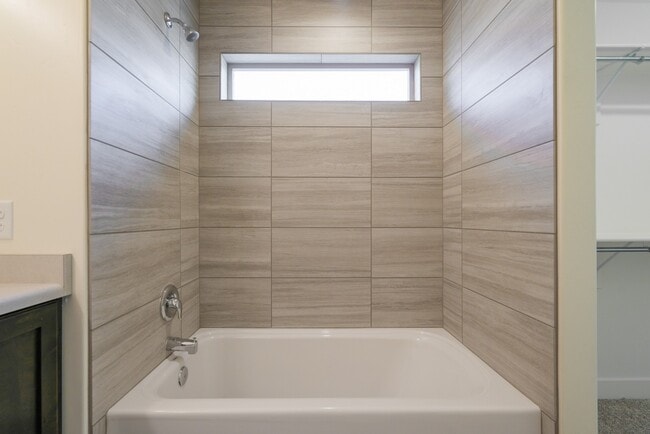 Building Photo - Modern 4-Bed Stand-Alone Home with Fenced Patio