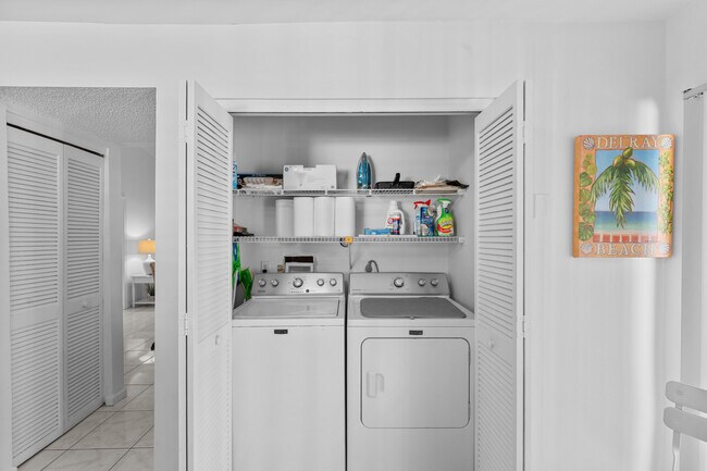 Building Photo - 2221 Florida Blvd