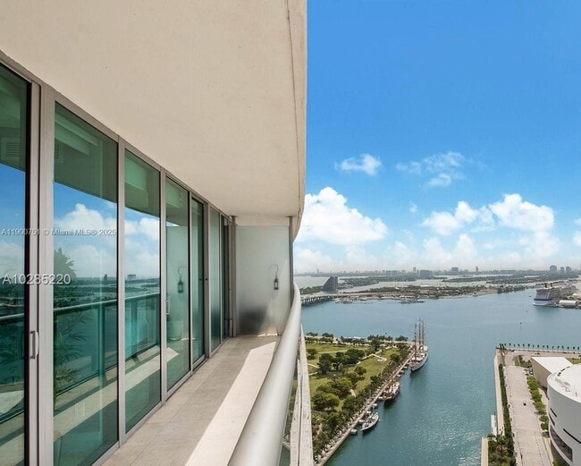 Building Photo - 888 Biscayne Blvd