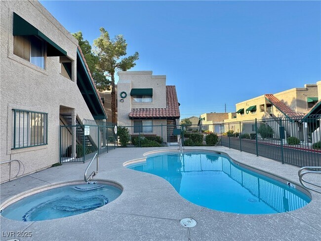 Building Photo - 6750 Del Rey Ave