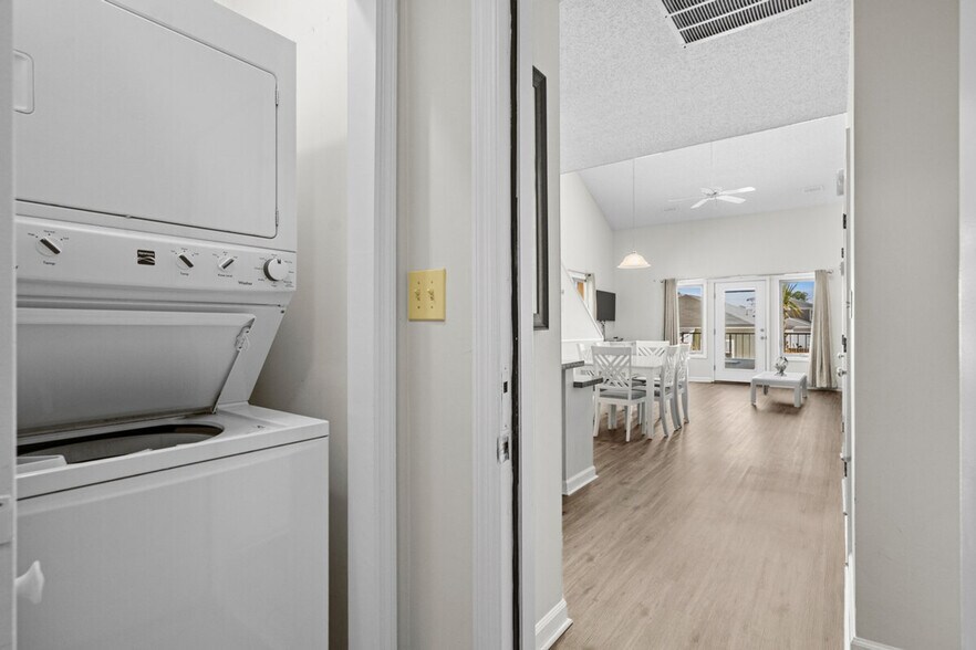 Building Photo - 216 Double Eagle Dr