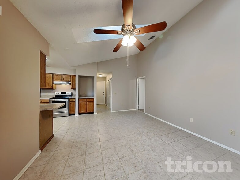 Building Photo - 7943 Longshadow Ct