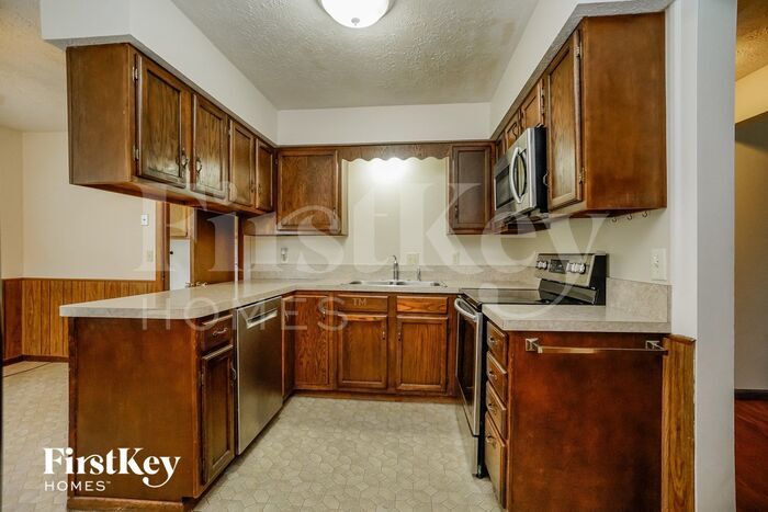 Building Photo - 116 Westview Dr