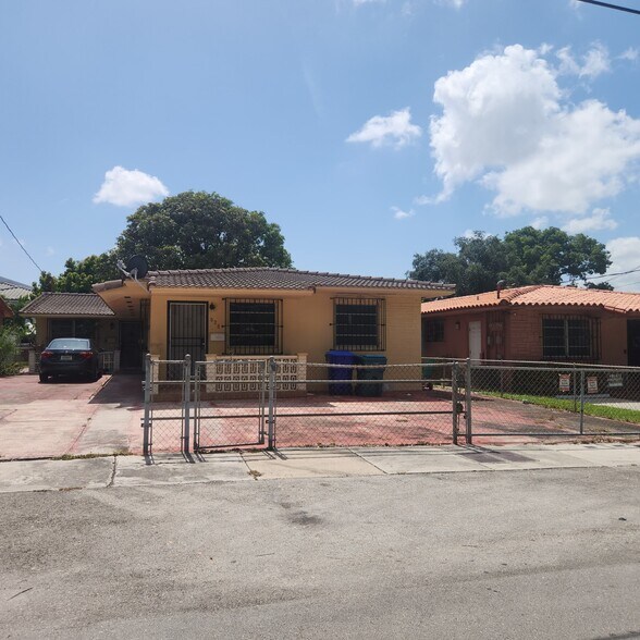 Primary Photo - 828 NW 32nd Pl