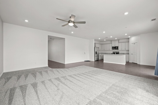 Building Photo - 80425 Enclave Ct