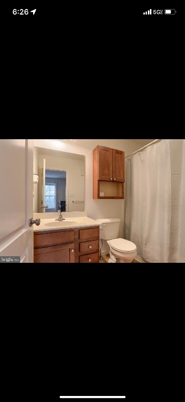 Building Photo - 33 Crooked Dr