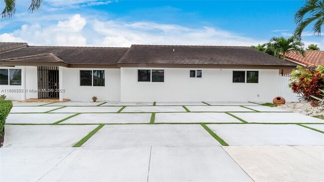 Primary Photo - 2140 SW 139th Ave