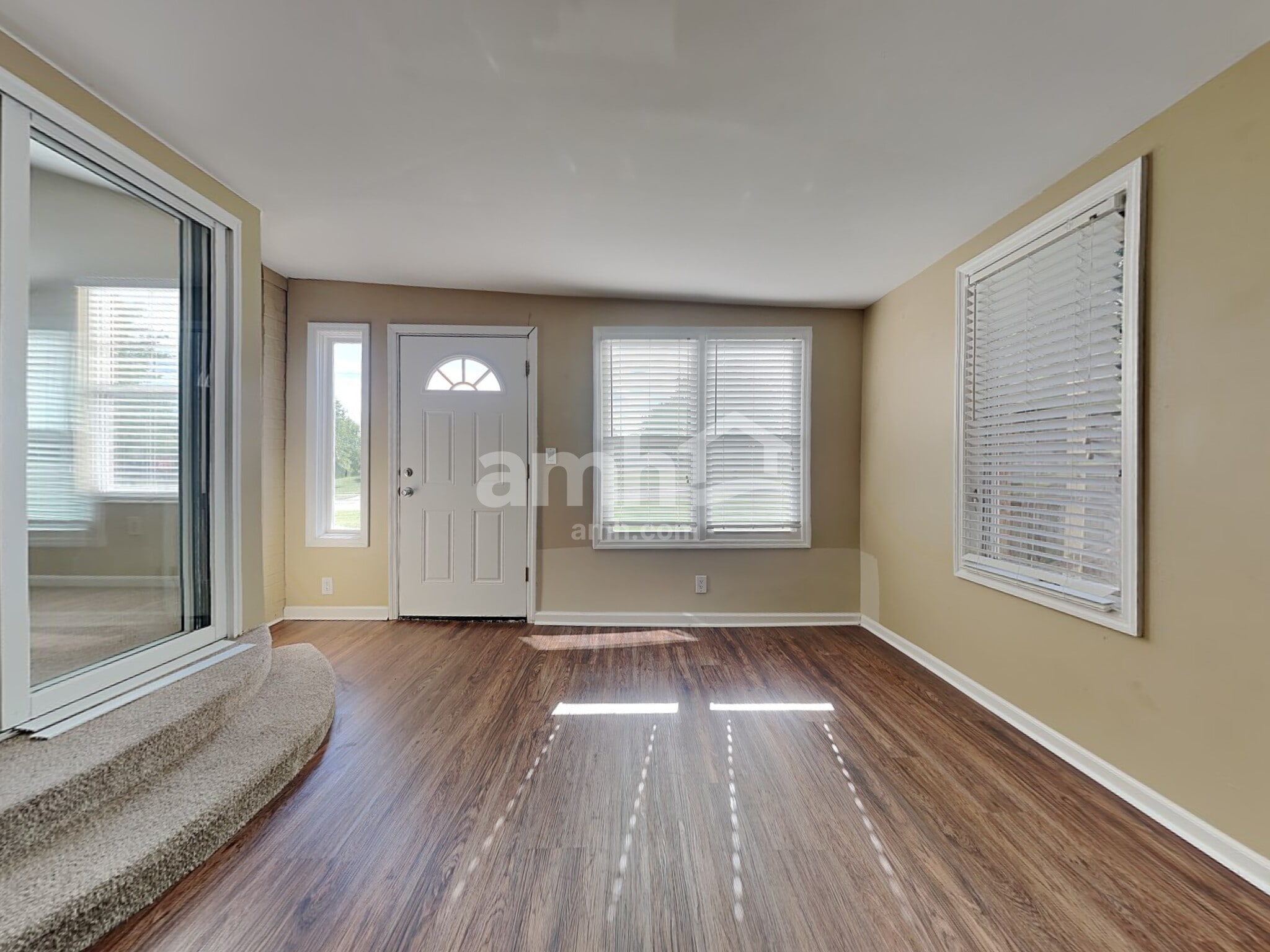 Building Photo - 7301 Blackstone Dr