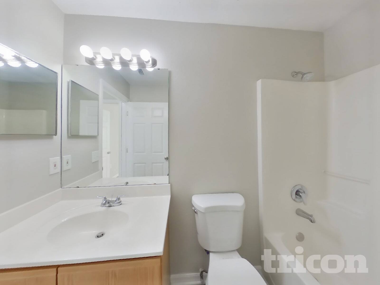 Building Photo - 7439 Lawn Tennis Ln