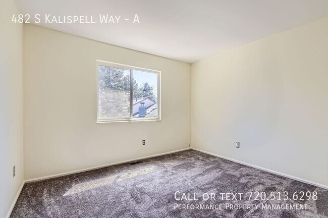 Building Photo - 482 S Kalispell Way