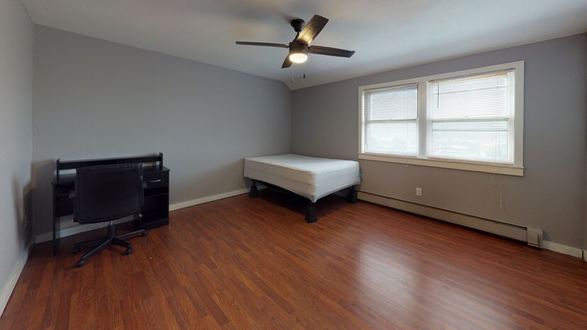 Building Photo - 137 Comstock Pl