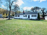 Building Photo - 406 Osborne Dr