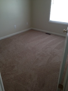 Building Photo - 3 BDRM TOWNHOUSE AVAILABLE MAY OR AUGUST 2...