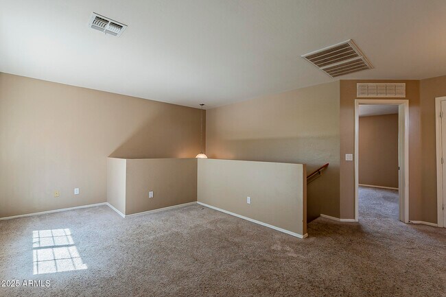 Building Photo - 5764 E Everhart Ln