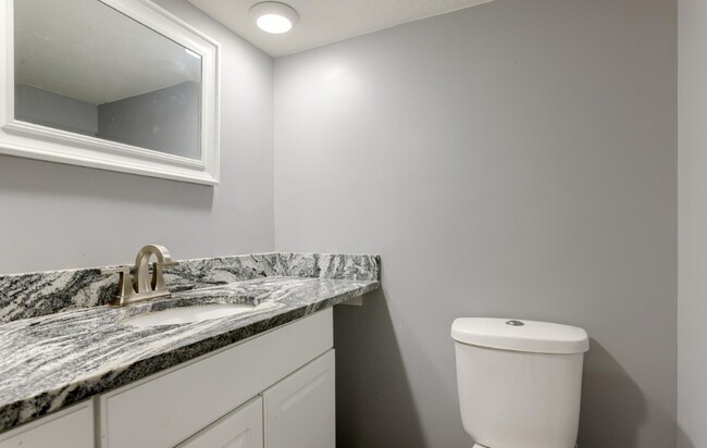 Building Photo - 706 N 72nd St
